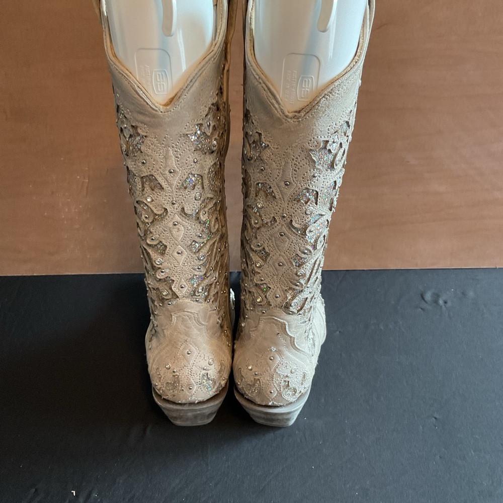 Embellished Ivory Knee-High Heeled Boots - Women - Picture 3 of 5